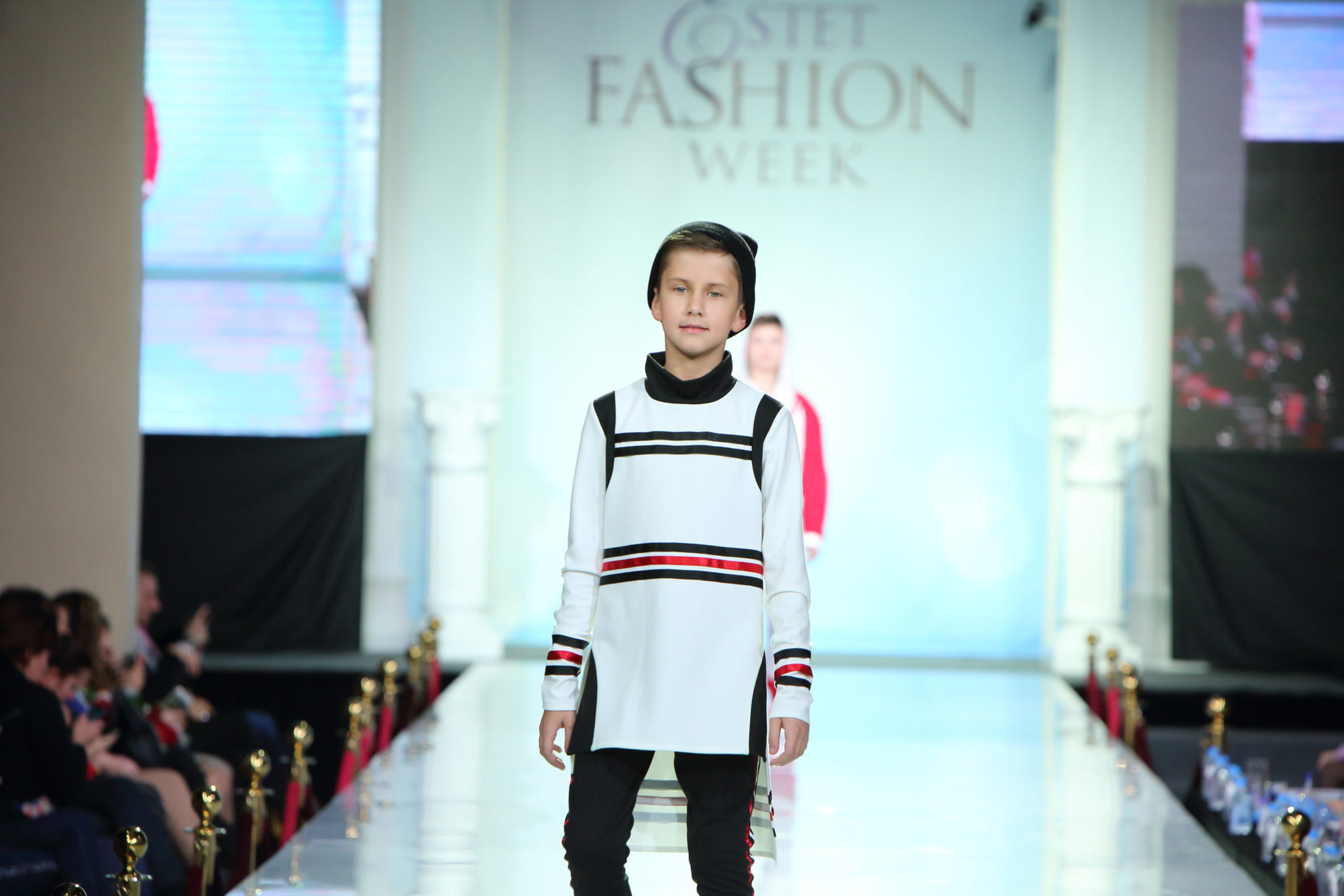 ESTET FASHION WEEK - Детская школа моделей Happy Kids - первый урок  бесплатно